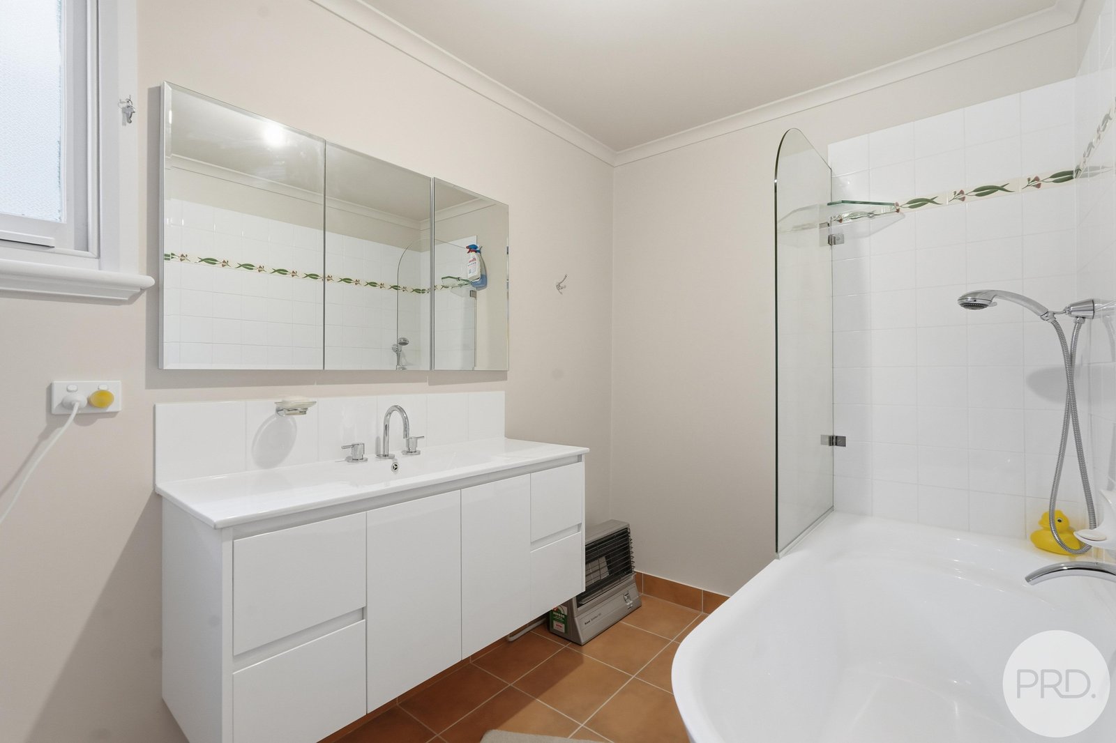 2 Jabez Crescent LENAH VALLEY 17