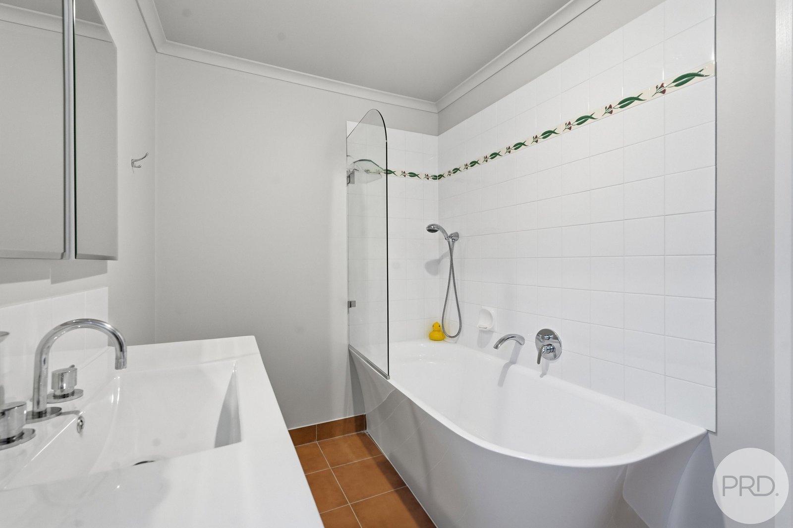 2 Jabez Crescent LENAH VALLEY 18