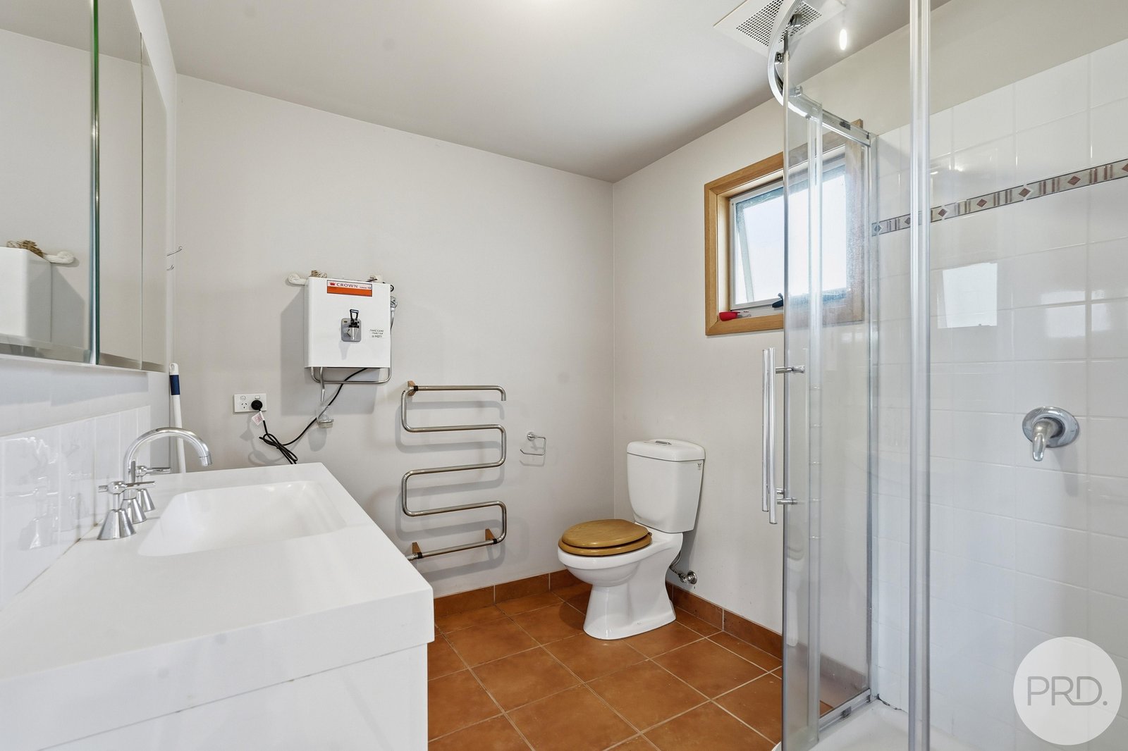 2 Jabez Crescent LENAH VALLEY 19