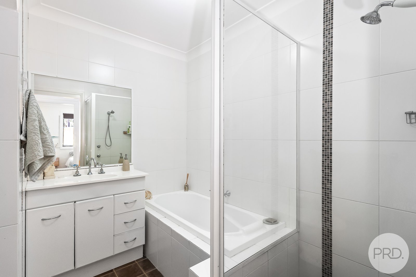 2 Jackson Close SALAMANDER BAY 18