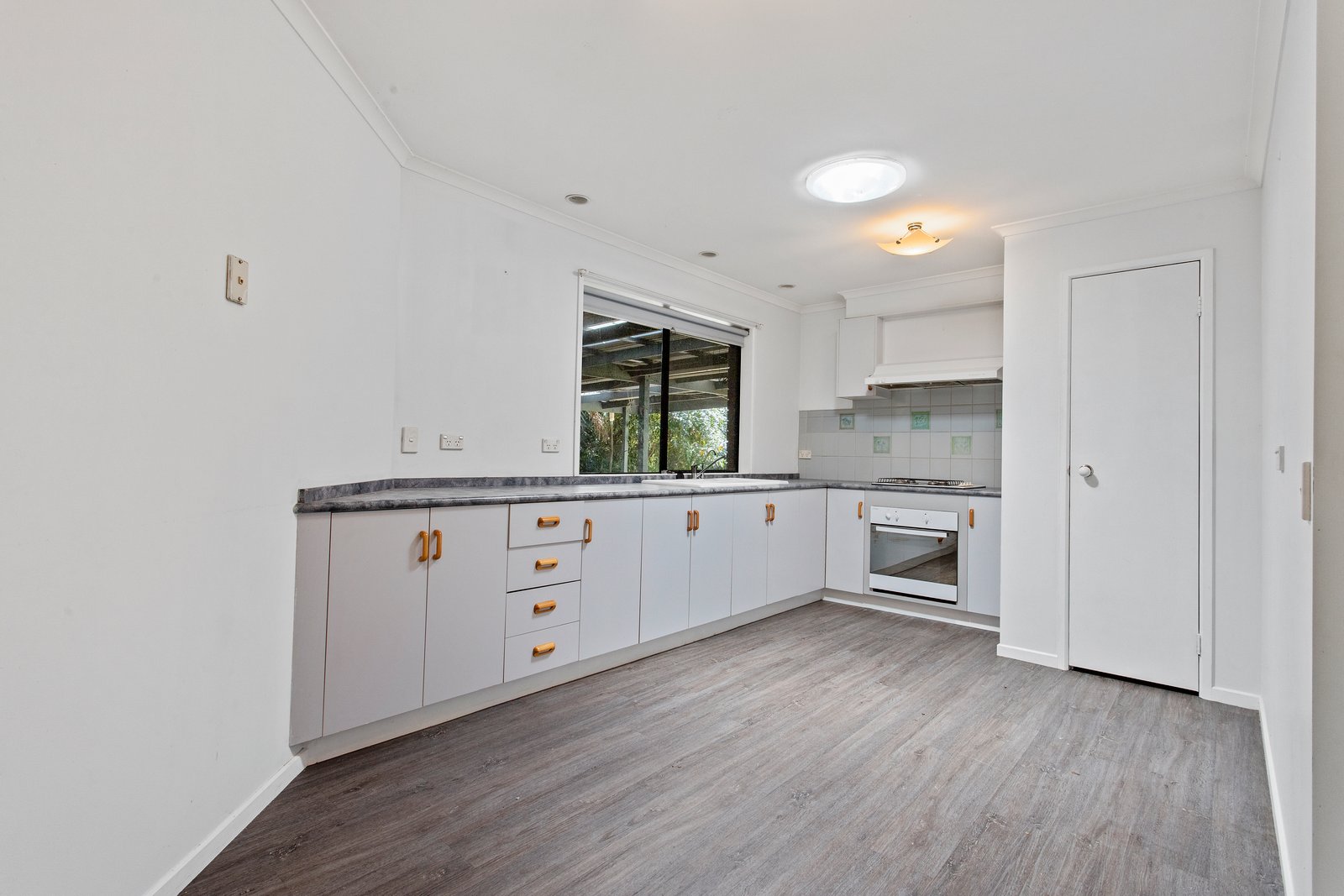 2 Jackson Street KANGAROO FLAT 3