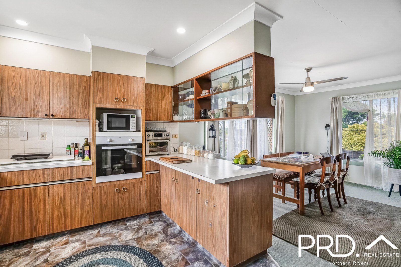 2 James Street GENEVA 8