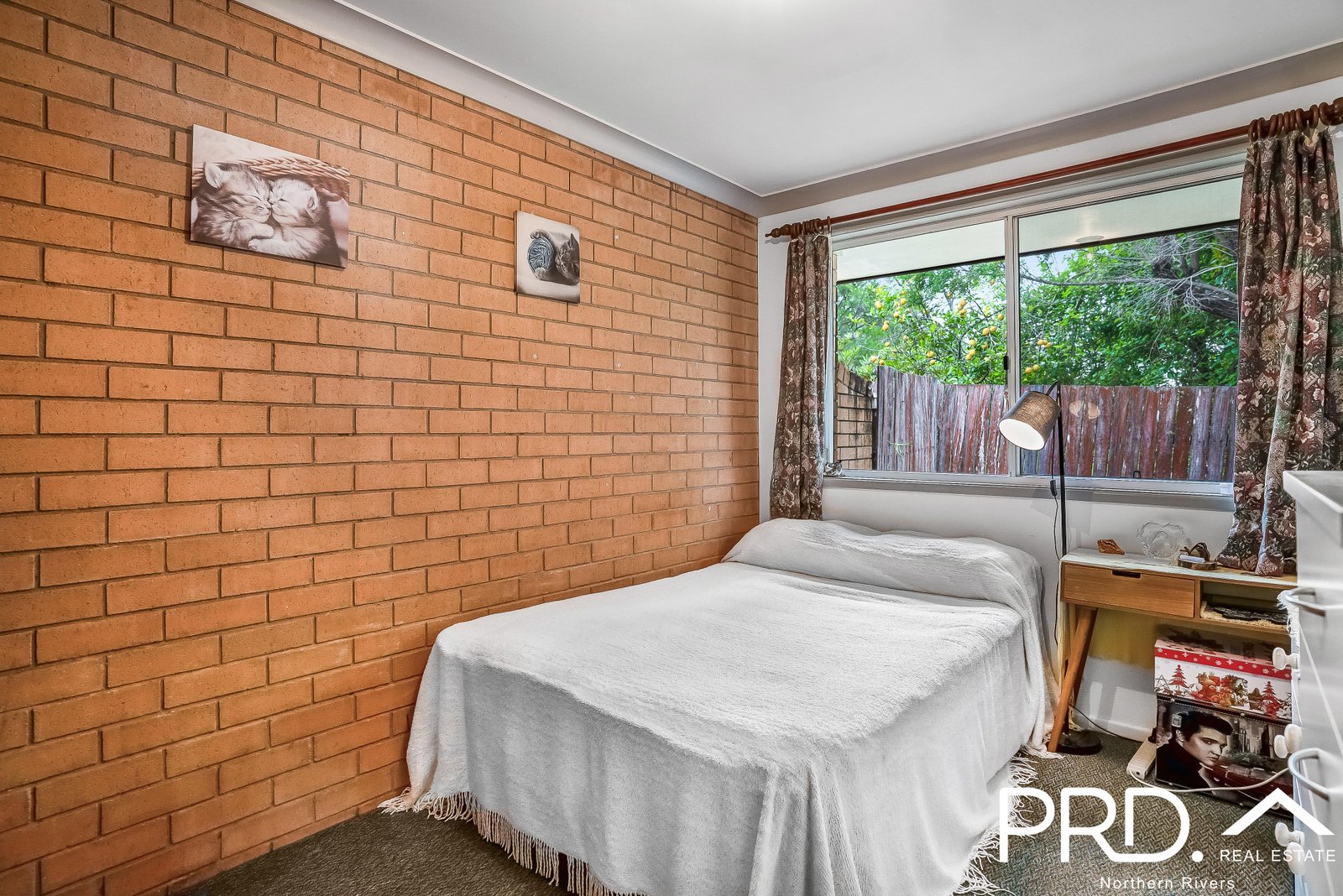 2 James Street GENEVA 24