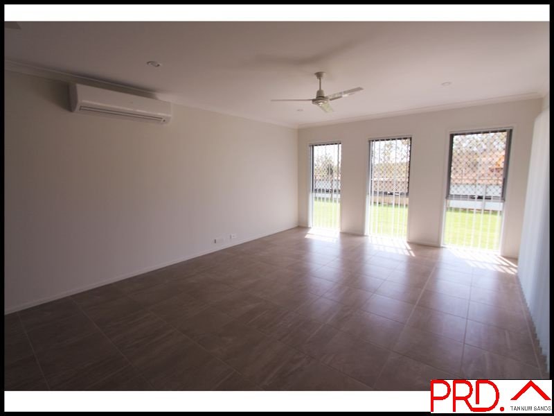 2 JARDINE Crescent BOYNE ISLAND 4