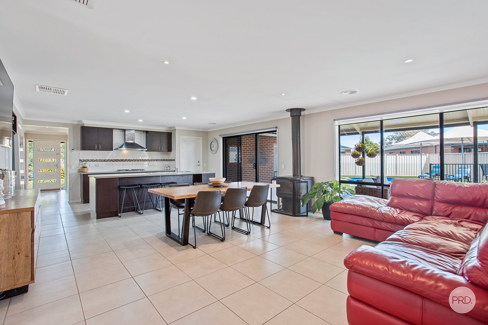 2 Jean Court MARONG 6