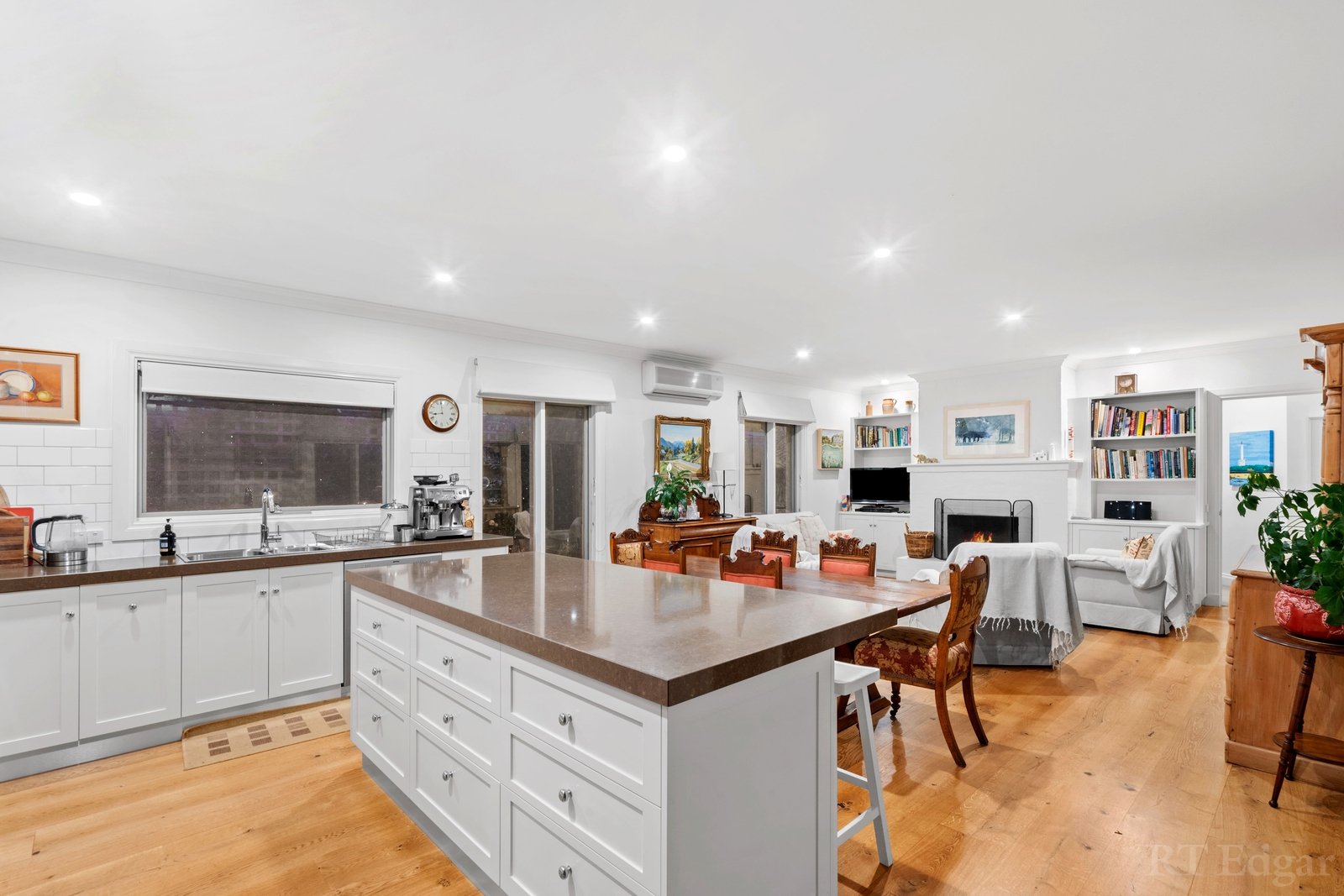 Real Estate and Property in 2 Jennifer Crescent, Point Lonsdale, VIC