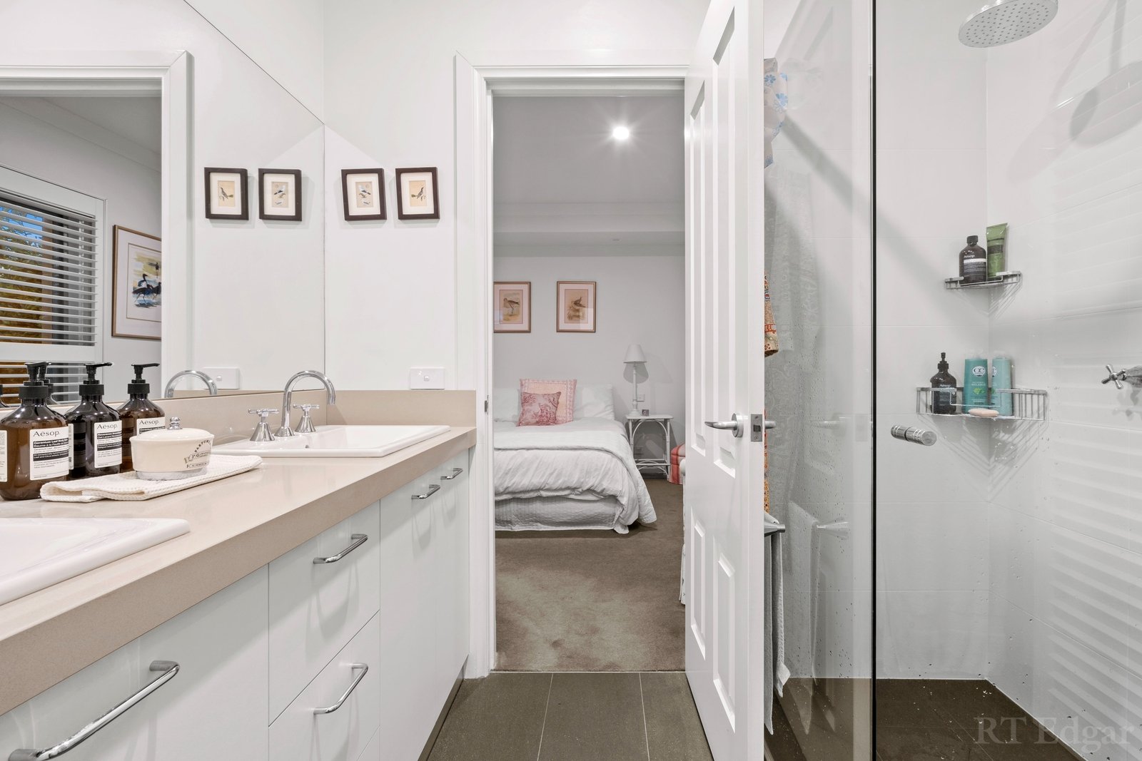 Real Estate and Property in 2 Jennifer Crescent, Point Lonsdale, VIC