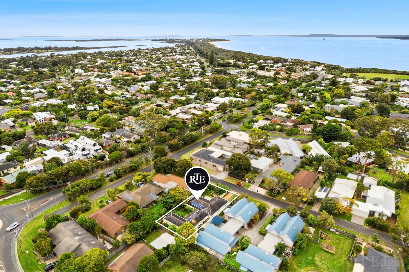 Real Estate and Property in 2 Jennifer Crescent, Point Lonsdale, VIC