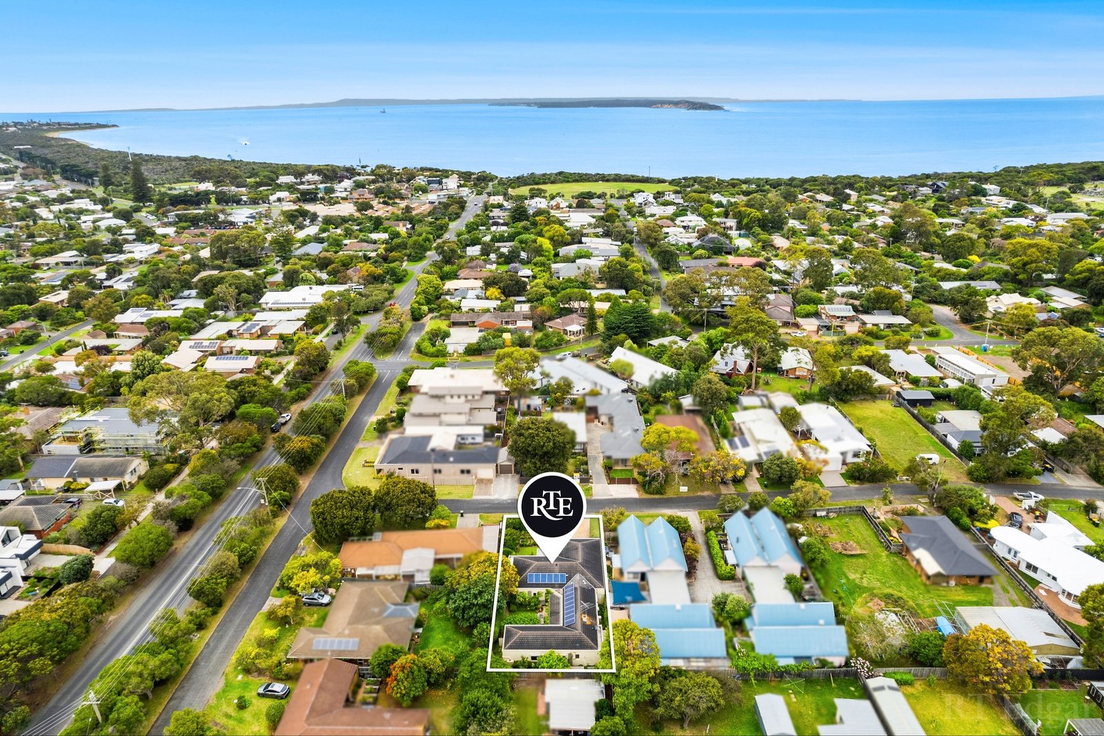 Real Estate and Property in 2 Jennifer Crescent, Point Lonsdale, VIC