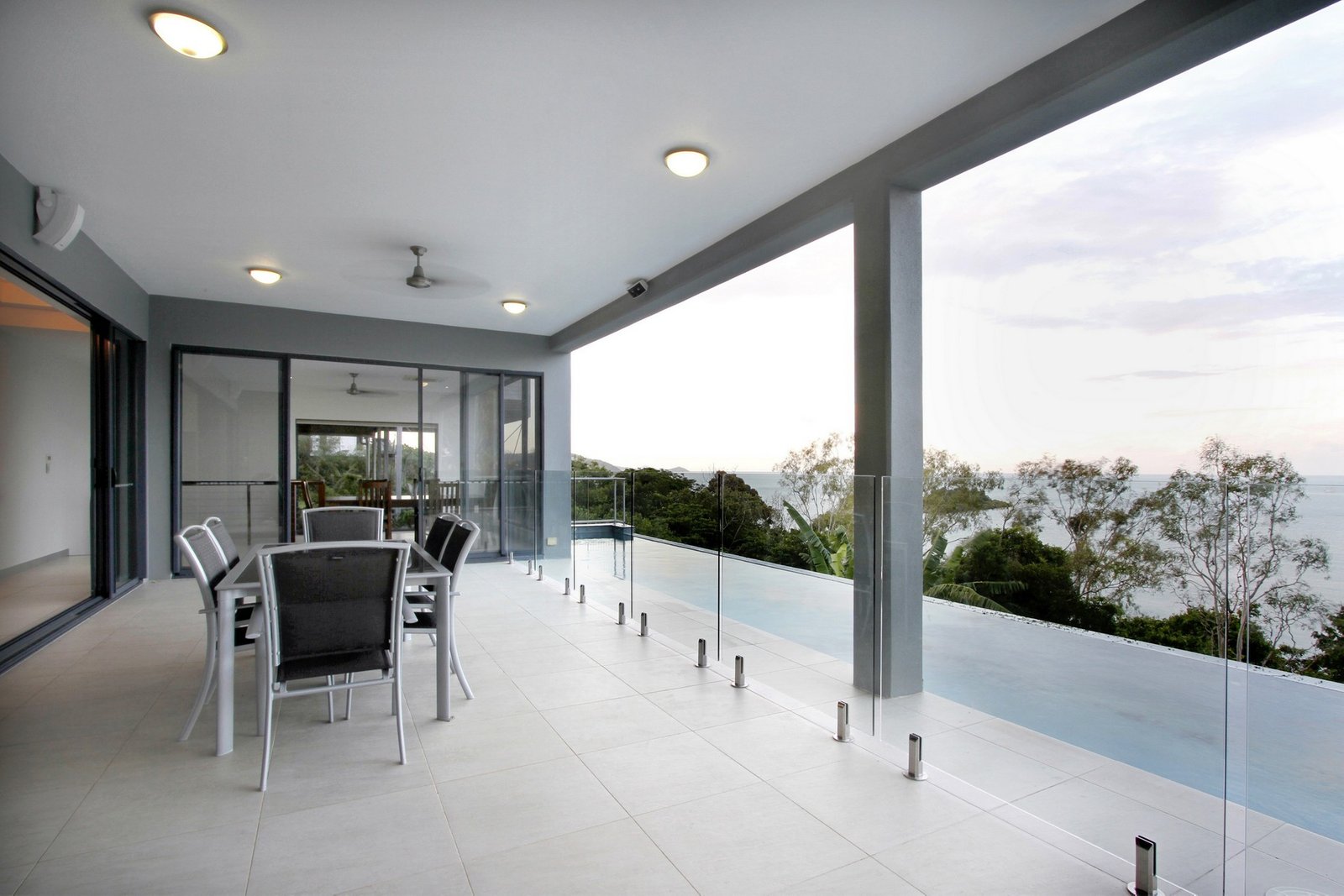 2 Jessies Way CANNONVALE 9
