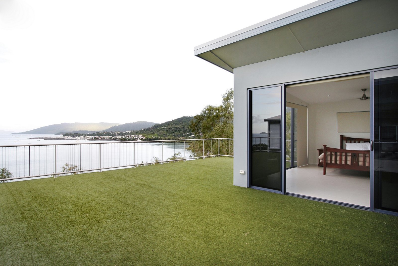 2 Jessies Way CANNONVALE 18