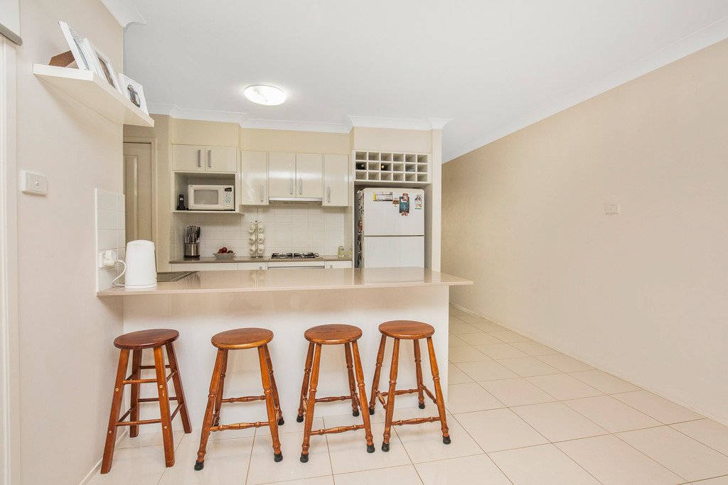 2 Joliffe Close ABERGLASSLYN 7