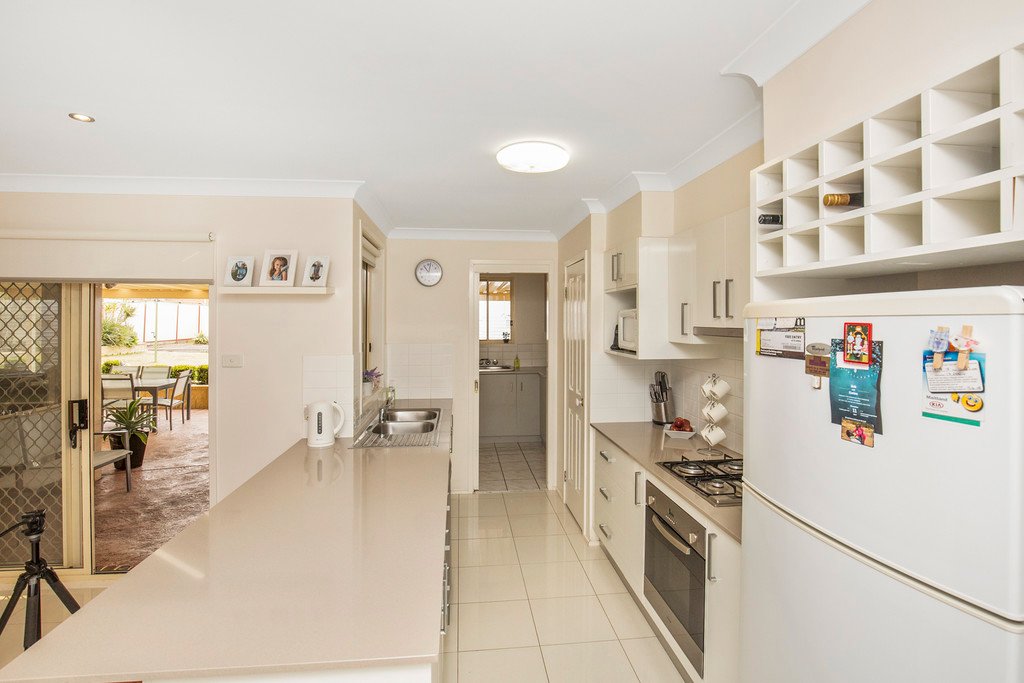 2 Joliffe Close ABERGLASSLYN 8