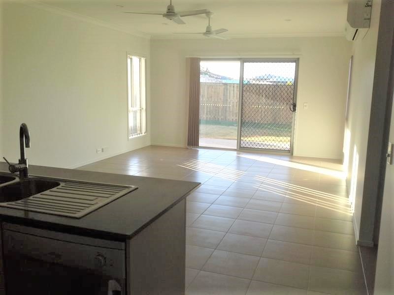 2 Josephine Street BOYNE ISLAND 4
