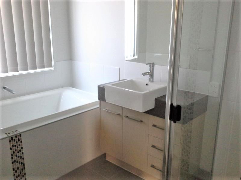 2 Josephine Street BOYNE ISLAND 6