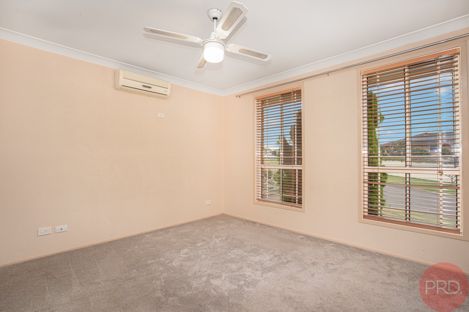 2 Joshua Close RUTHERFORD 12