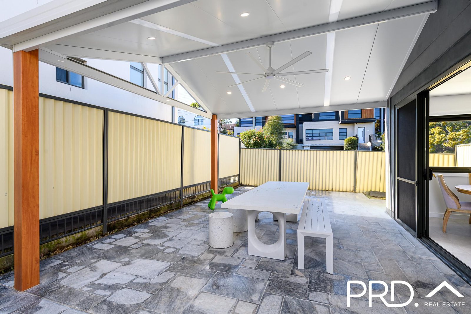 2 Joyce Avenue PICNIC POINT 7