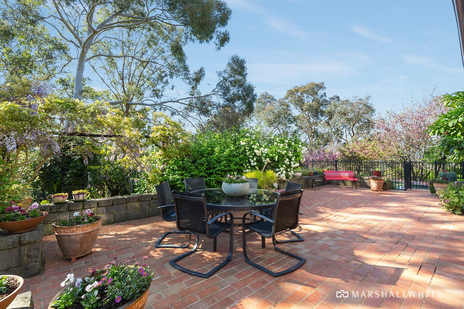 2 Jura Court, Park Orchards, VIC