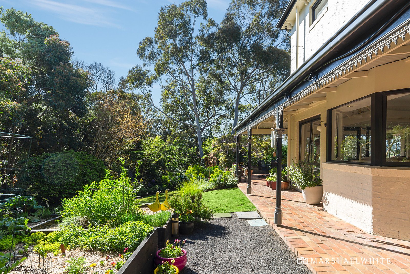 2 Jura Court, Park Orchards, VIC