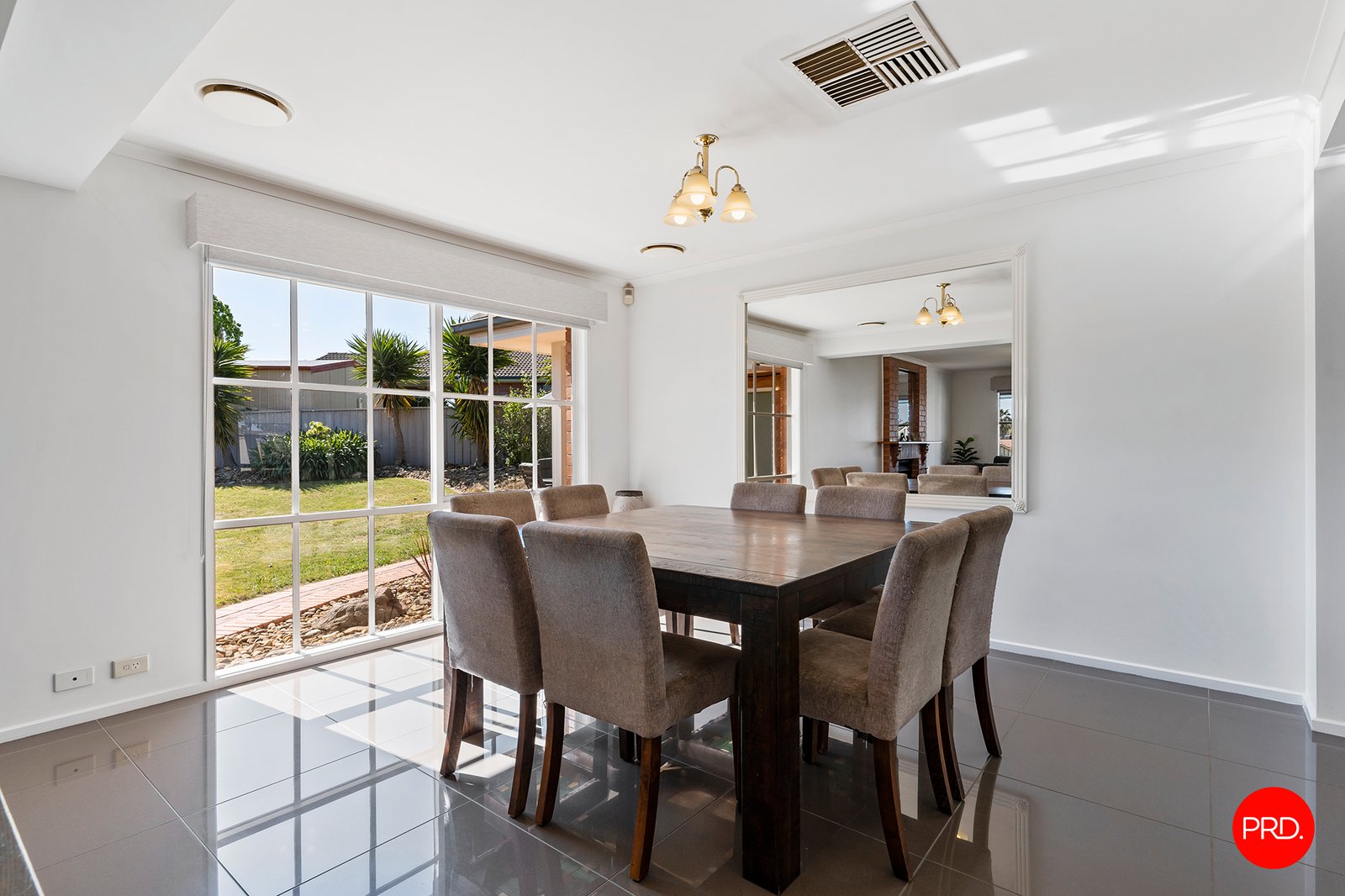 2 Kamunna Close STRATHDALE 8