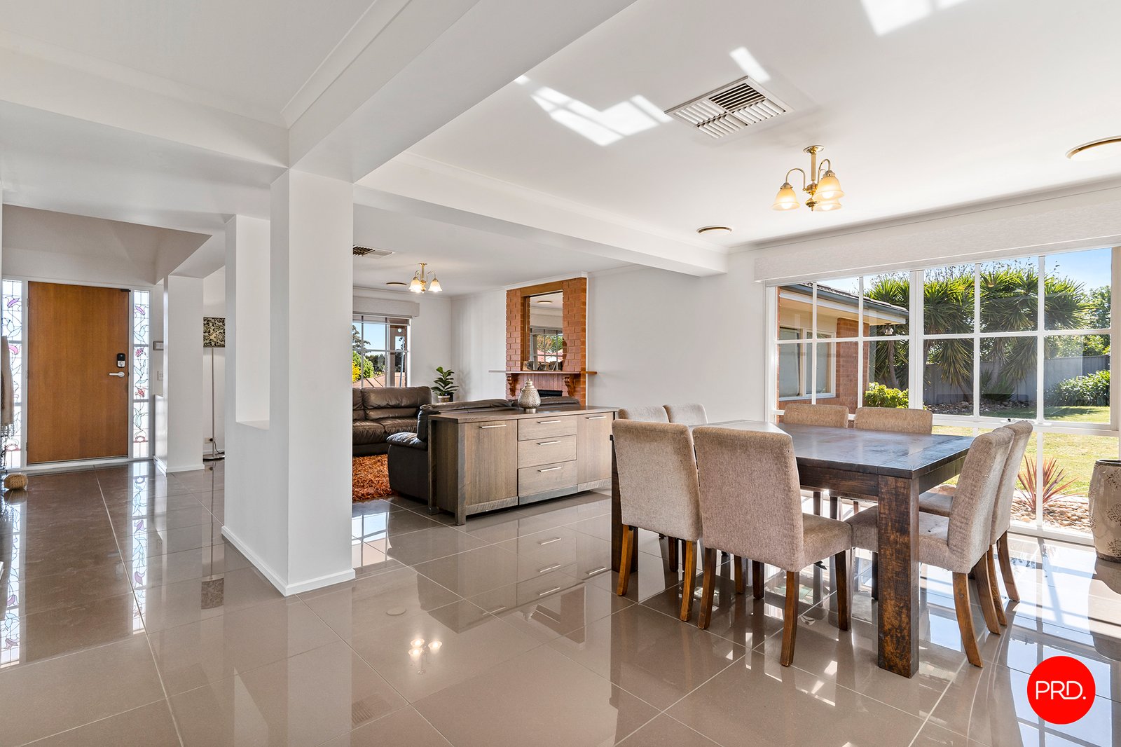 2 Kamunna Close STRATHDALE 9