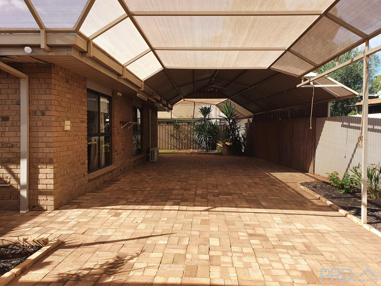 2 Karingal Court IRYMPLE 13