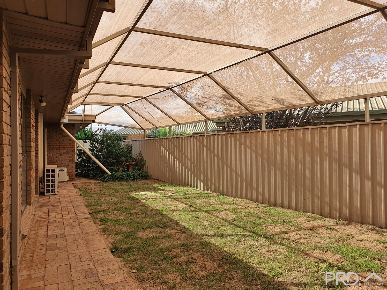 2 Karingal Court IRYMPLE 14