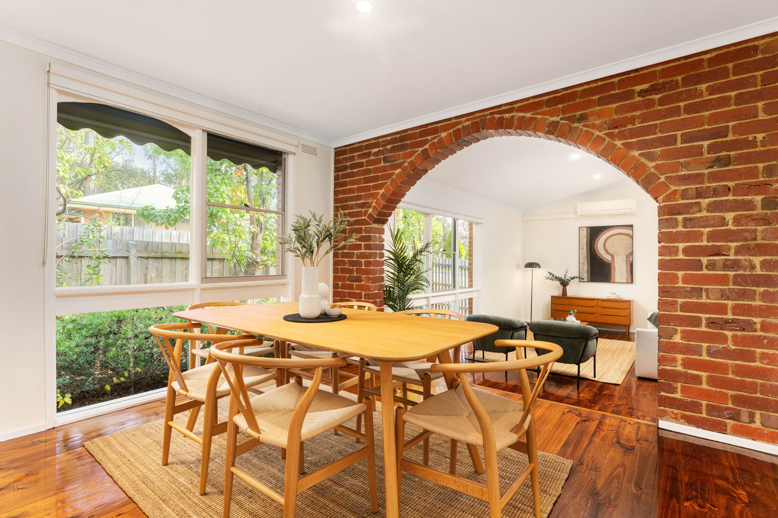 Real Estate and Property in 2 Kathryn Crescent, Woodend, VIC