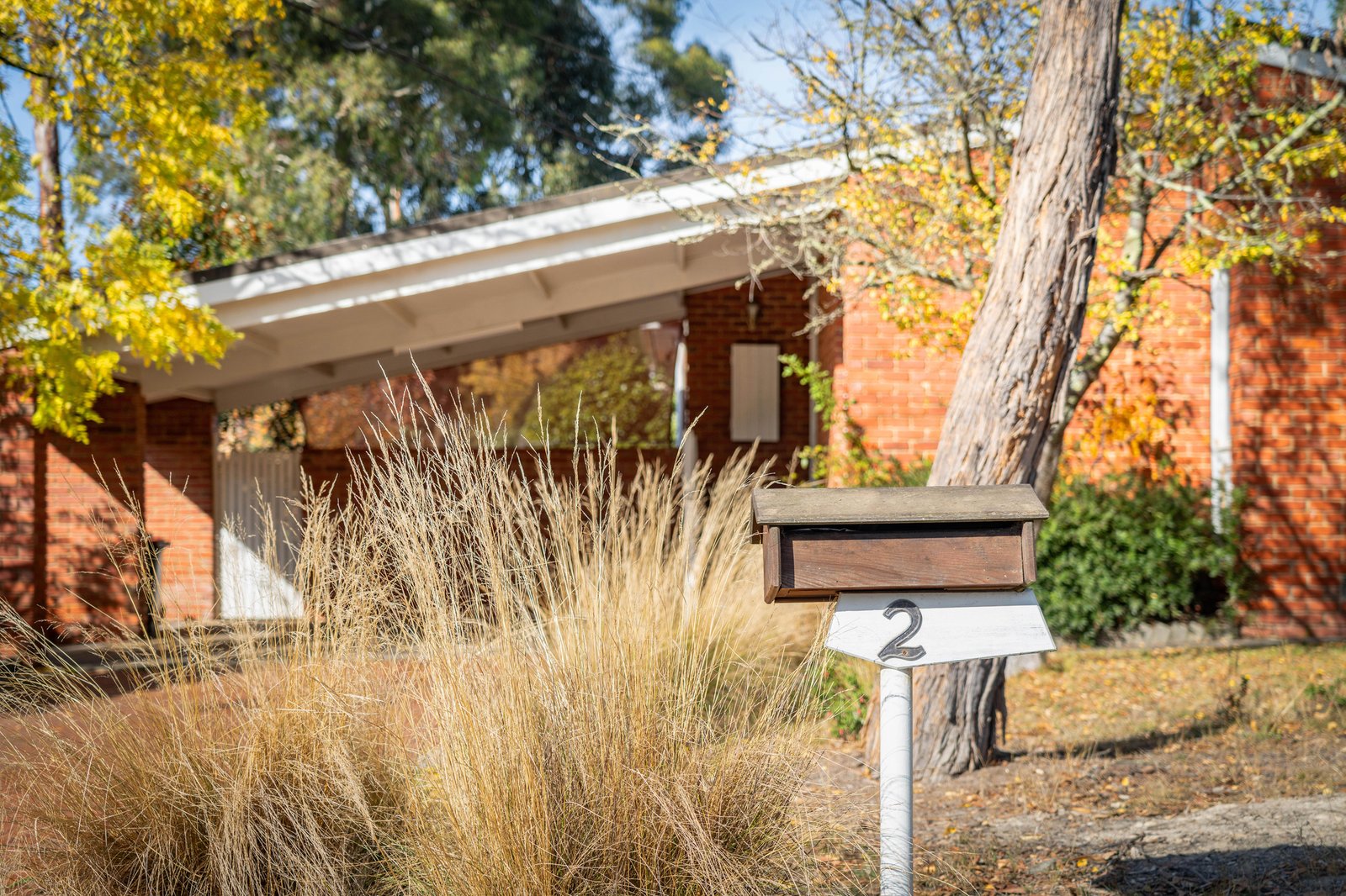 Real Estate and Property in 2 Kathryn Crescent, Woodend, VIC