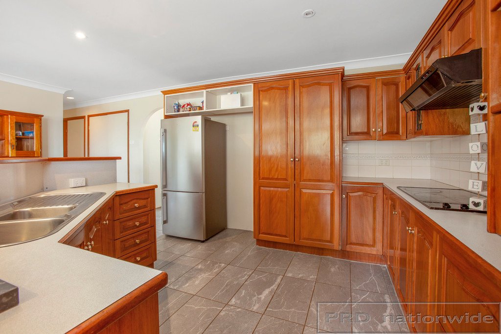 2 Kearny Close RUTHERFORD 9