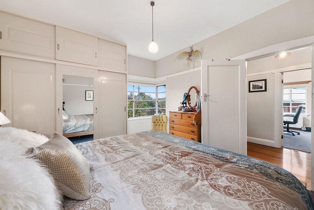 2 Kelvin Avenue MOONAH 5