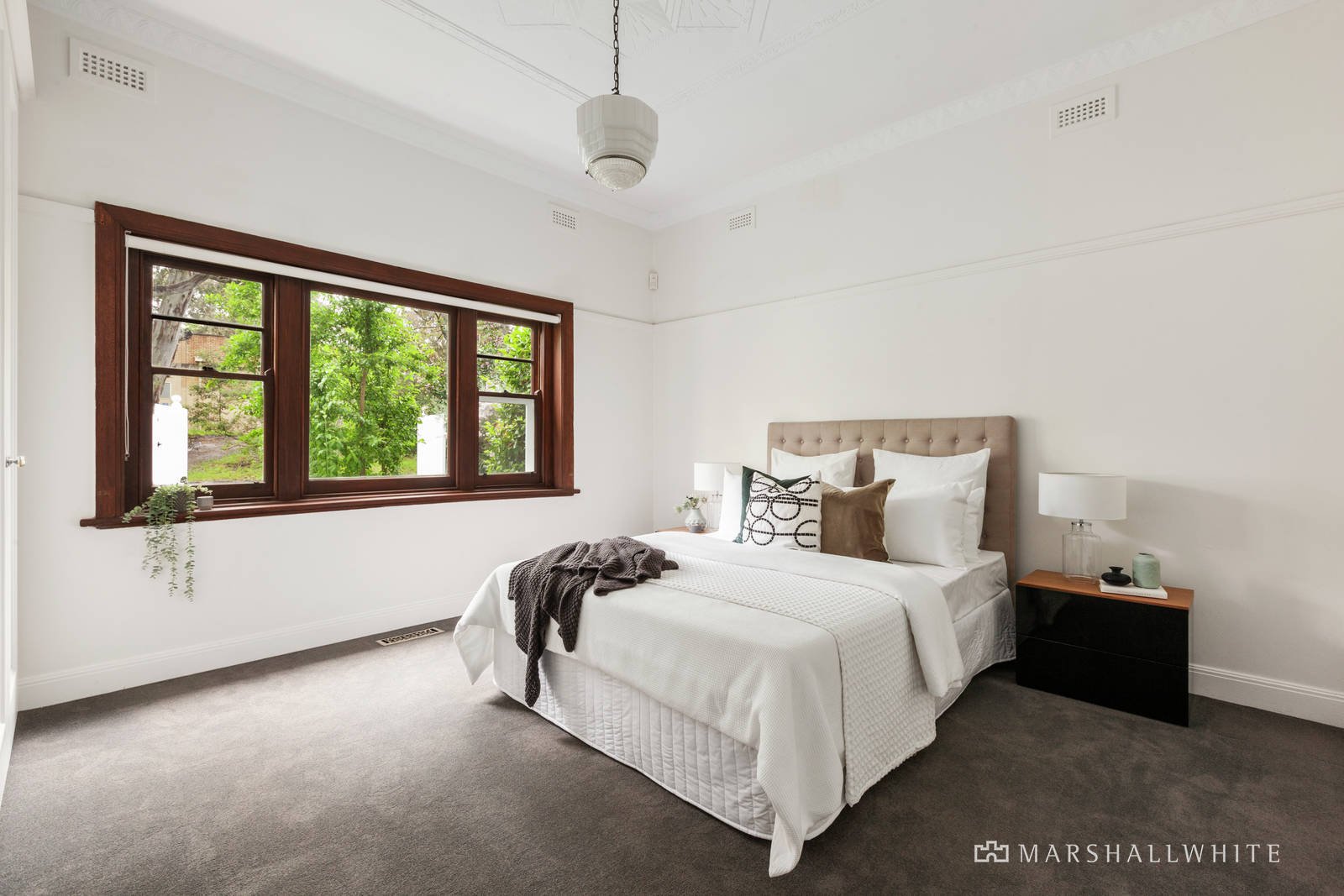 2 Kelvin Grove, Ashburton, VIC