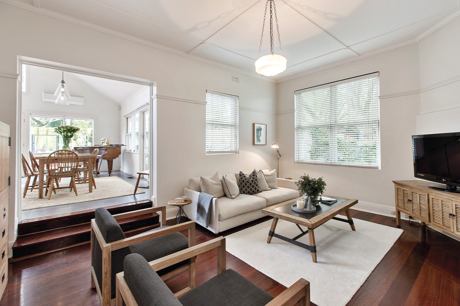 2 Kialla Avenue, Glen Iris, VIC