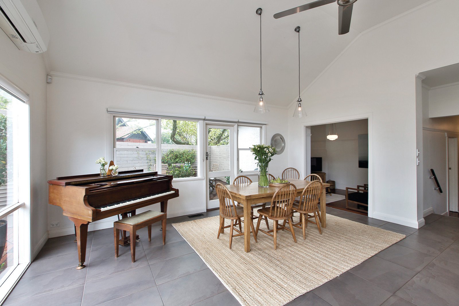 2 Kialla Avenue, Glen Iris, VIC