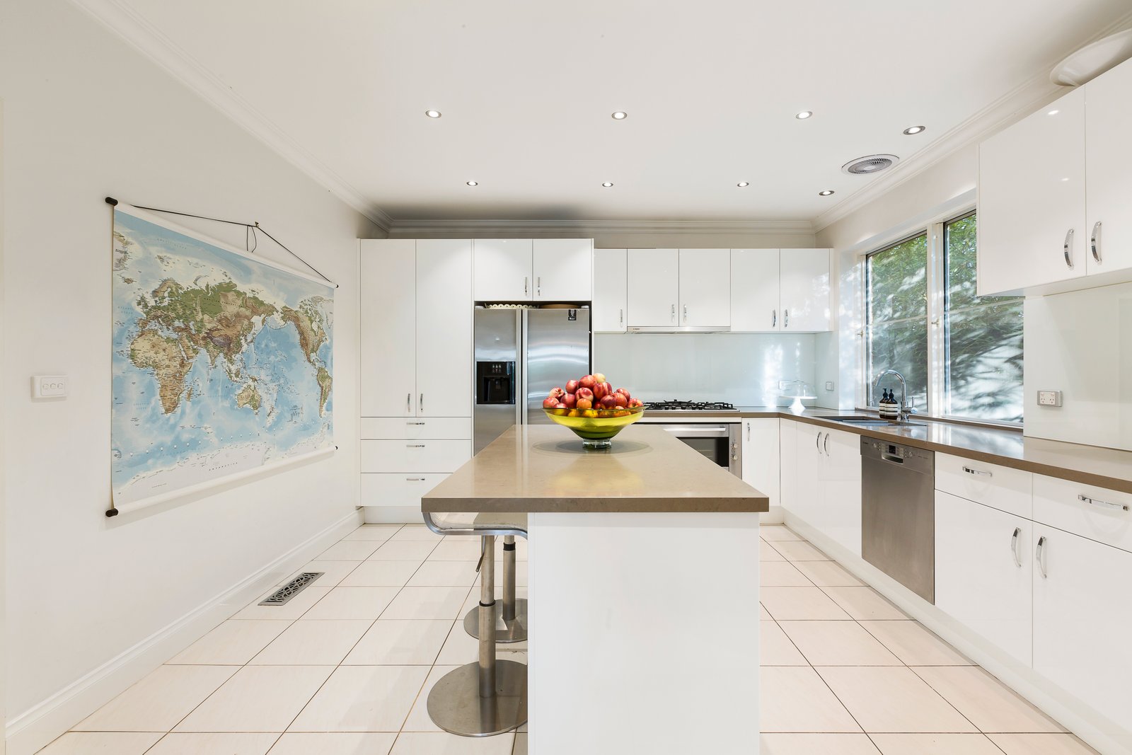 Real Estate and Property in 2 Kilsyth Avenue, Toorak, VIC