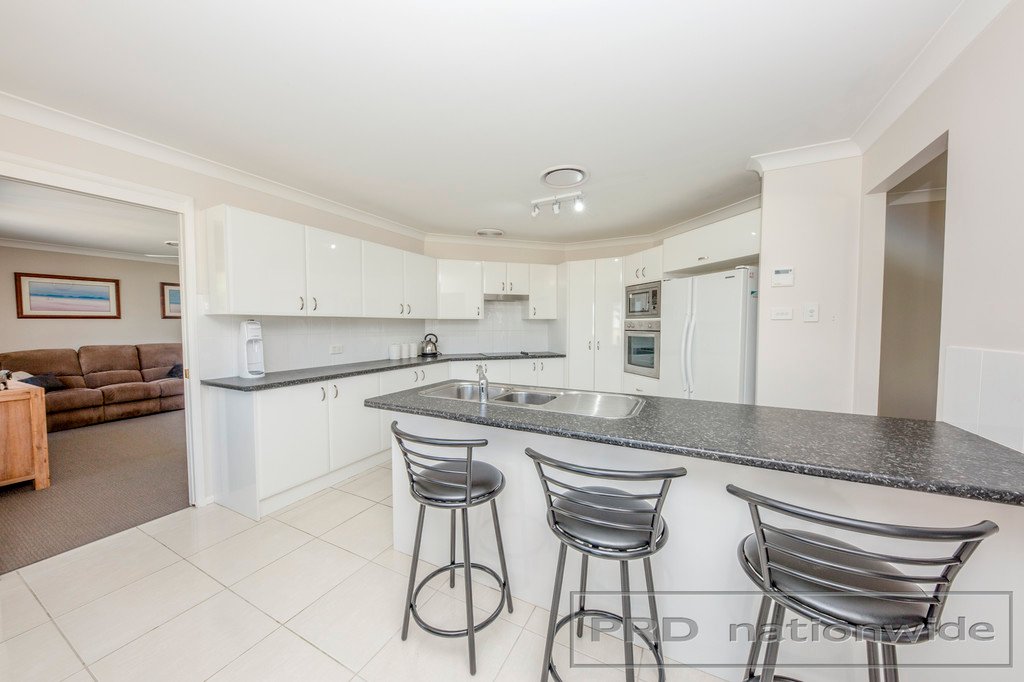 2 Klara Court RUTHERFORD 7