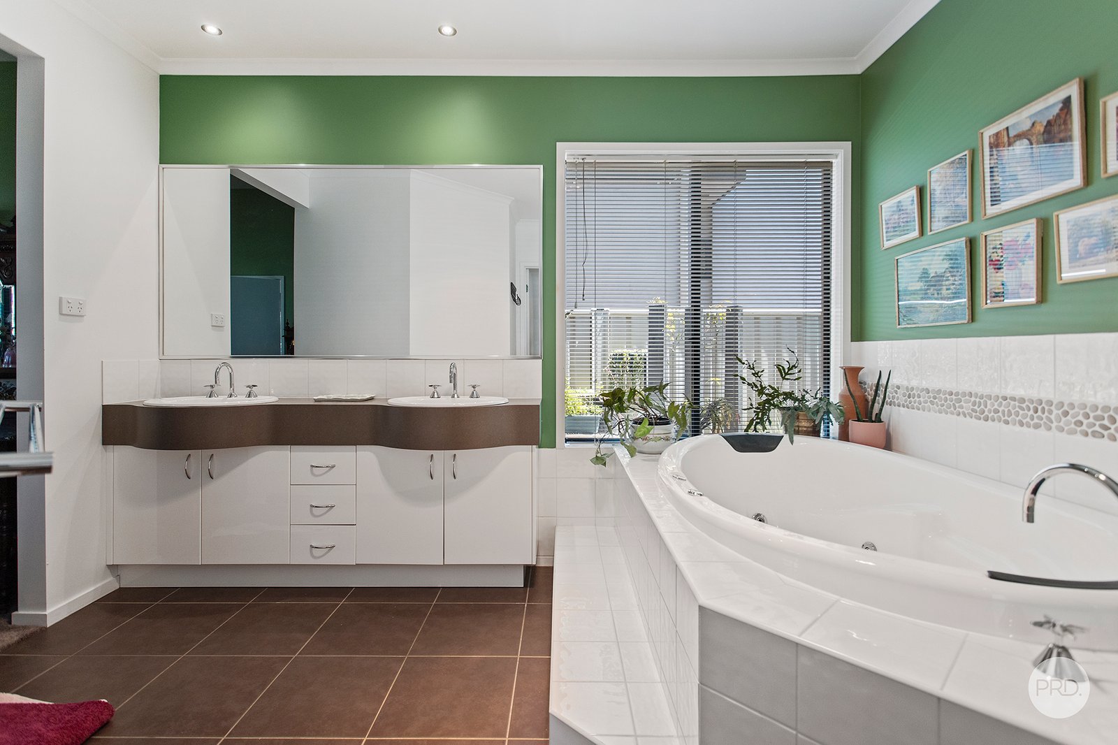 2 Knox Court KENNINGTON 10