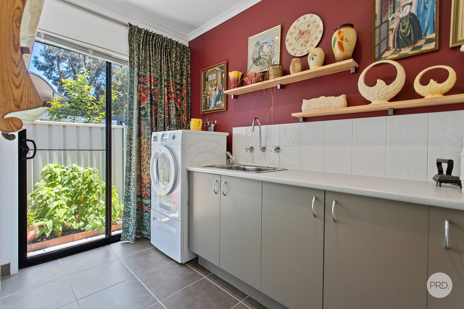 2 Knox Court KENNINGTON 13
