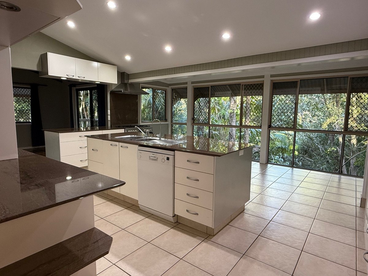 2 Koombahla Drive Tallebudgera 7