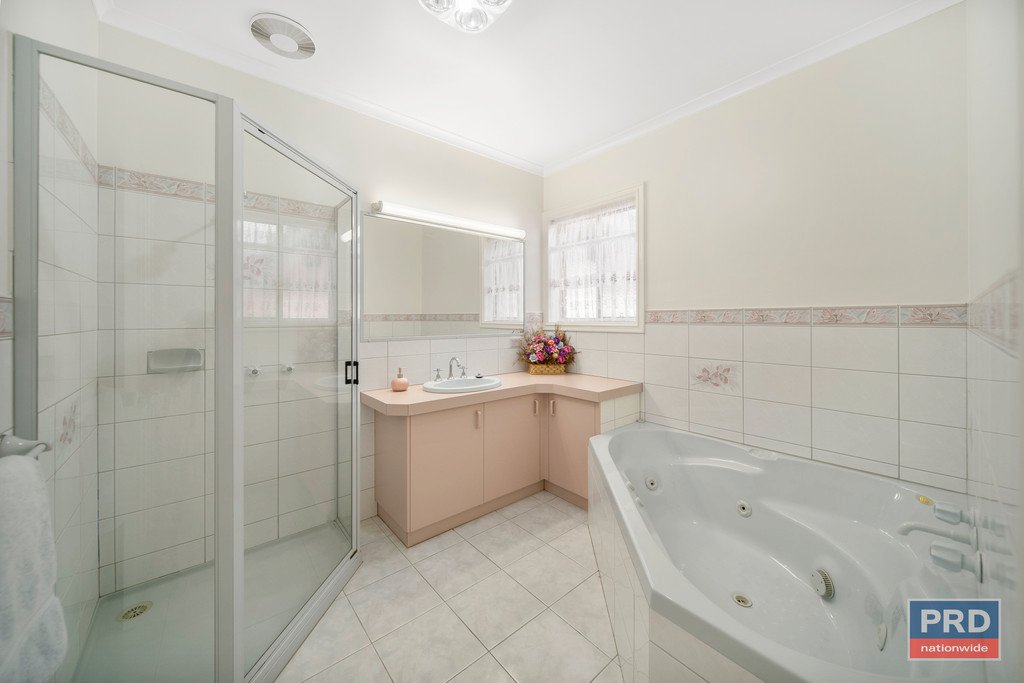 2 Kooyong Close KENNINGTON 7