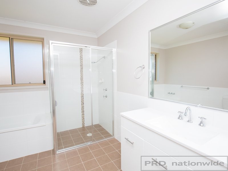 2 Koppie Close RAWORTH 3