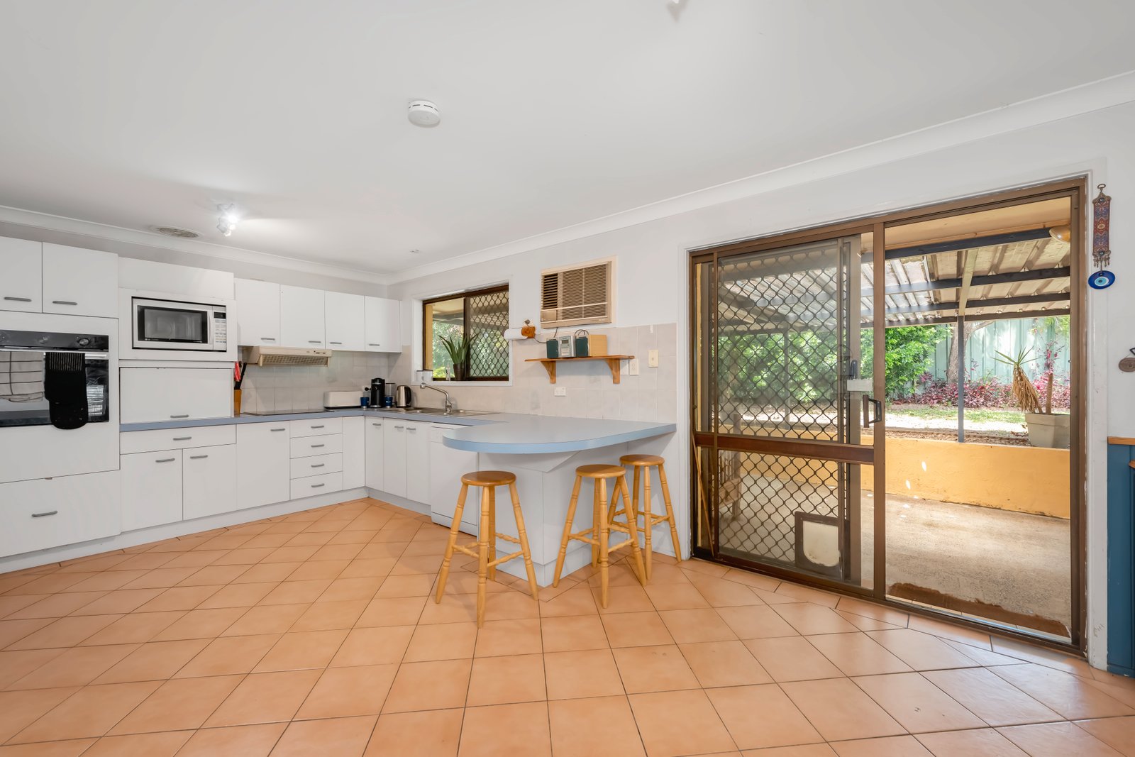 2 Koro Court ASHMORE 4