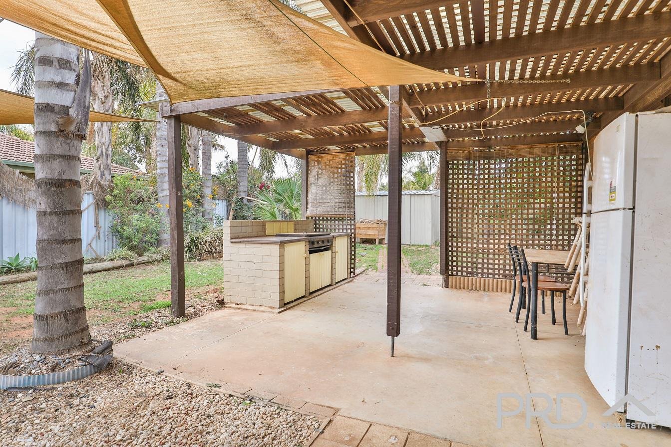 2 Kyte Close MILDURA 13