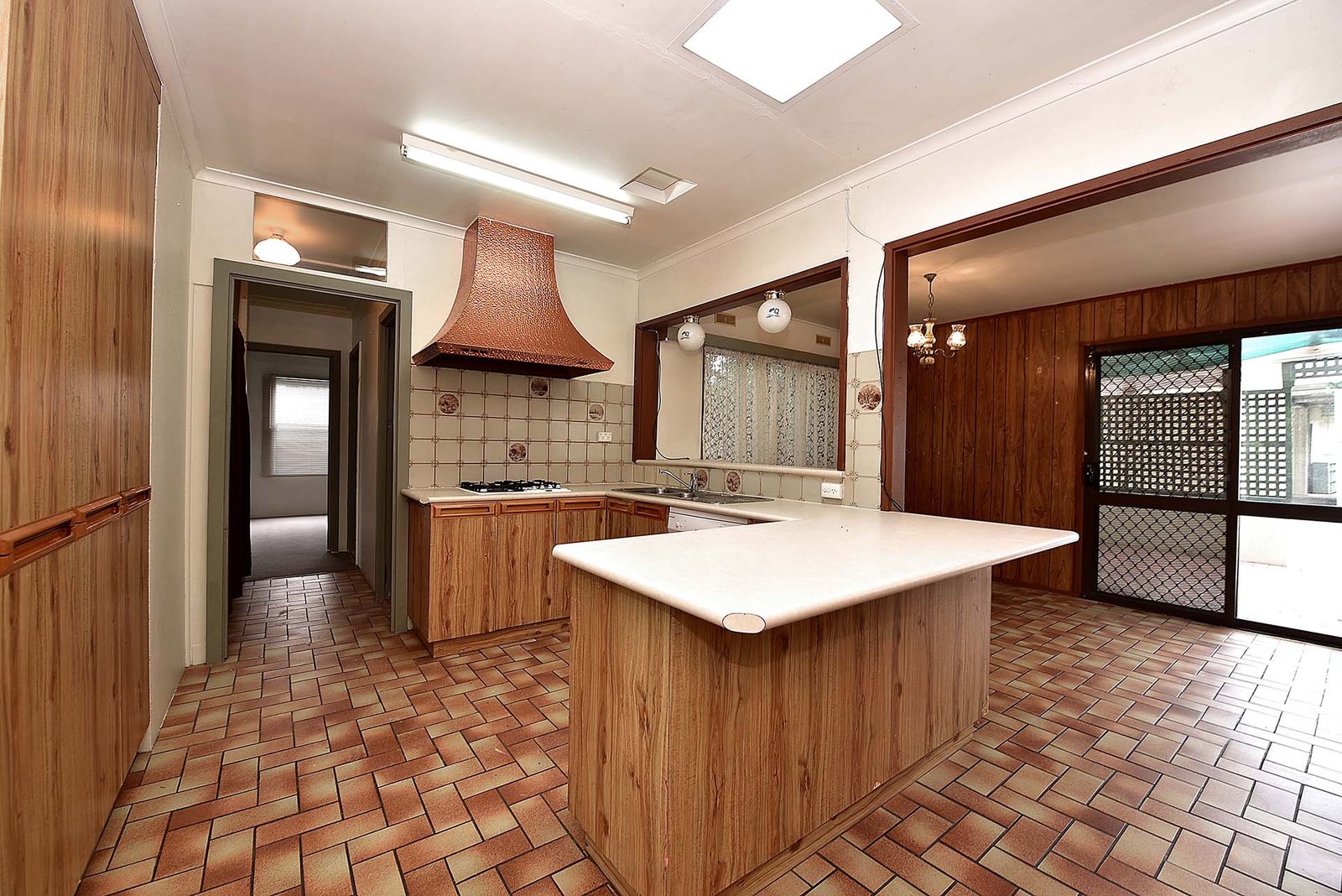 Gallery: 2 Lacebark Street