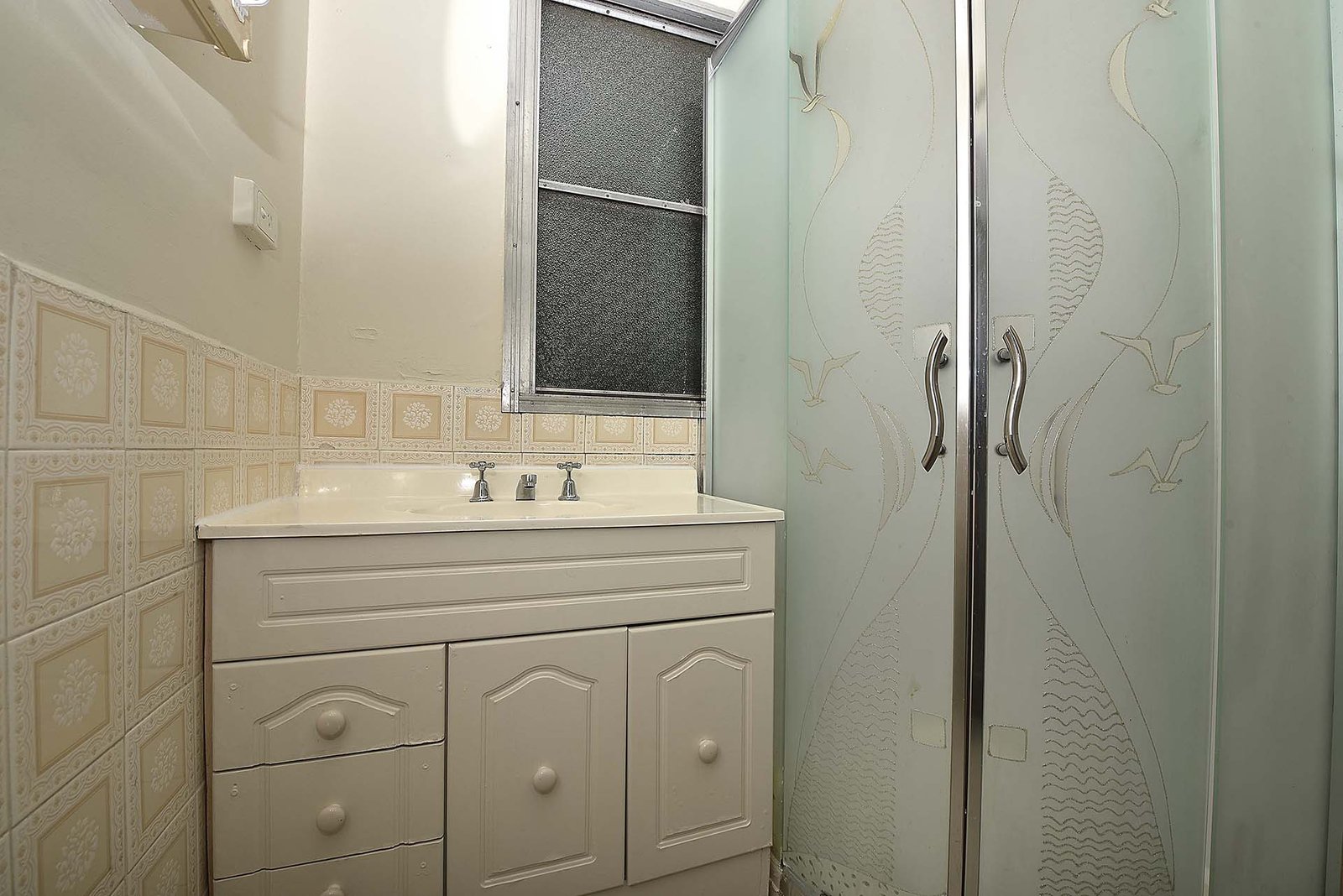 Gallery: 2 Lacebark Street