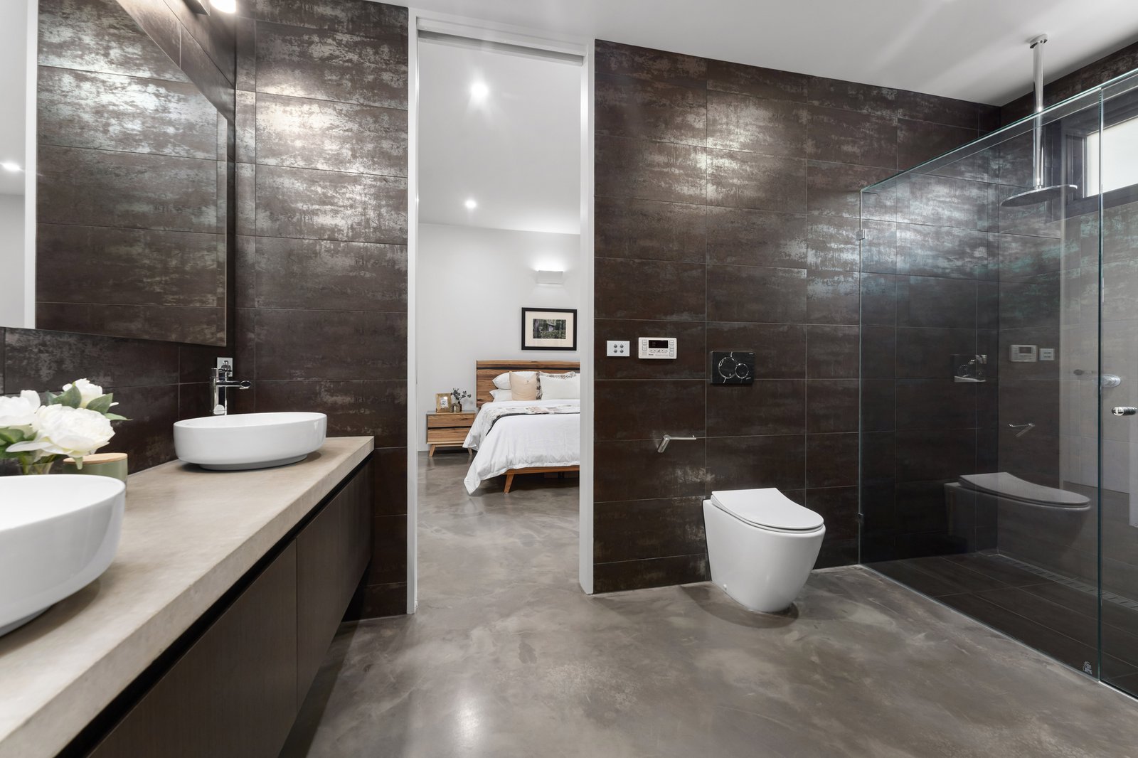 Real Estate and Property in 2 Ladye Place, Woodend, VIC