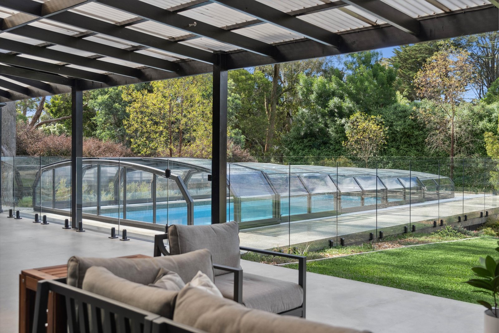 Real Estate and Property in 2 Ladye Place, Woodend, VIC