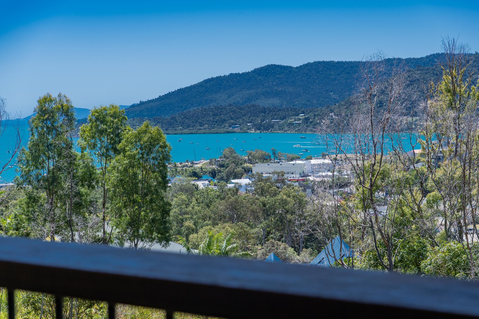 2 Laguna Court AIRLIE BEACH 2