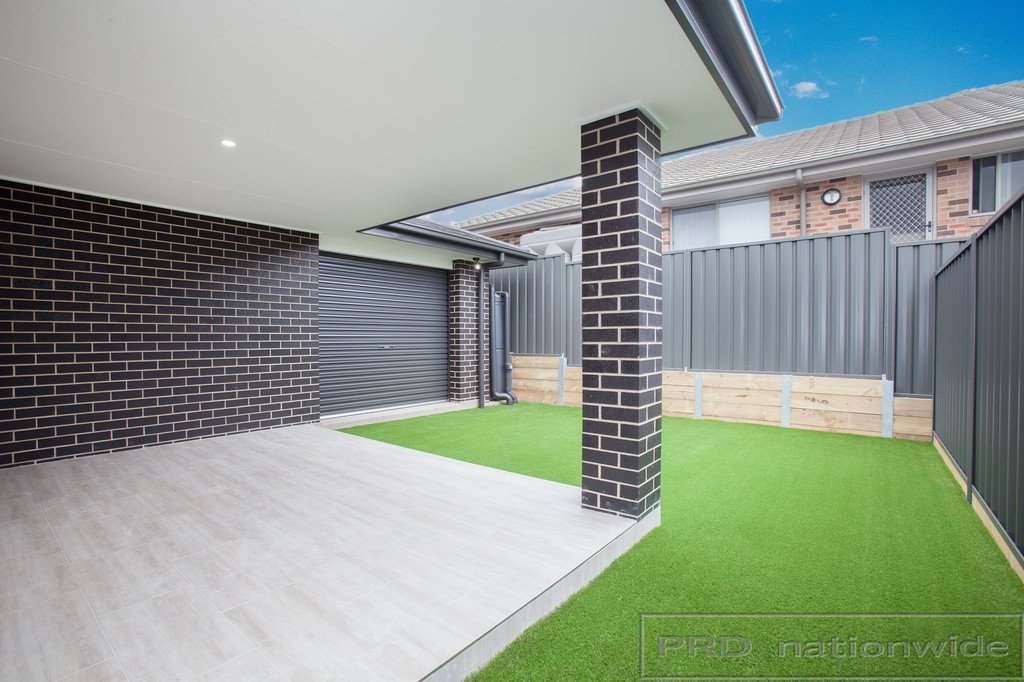 2 Lancaster Drive THORNTON 7