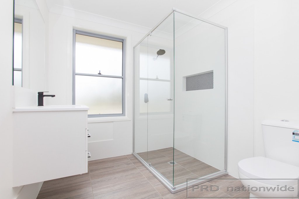 2 Lancaster Drive THORNTON 15